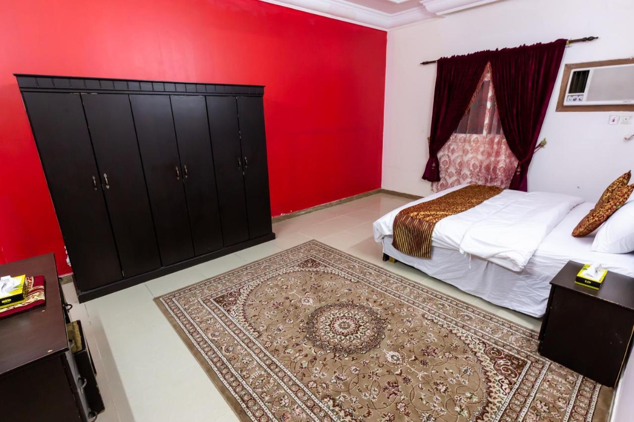 العييري للوحدات السكنية المفروشة الباحة 2 Al Baha Buitenkant foto
