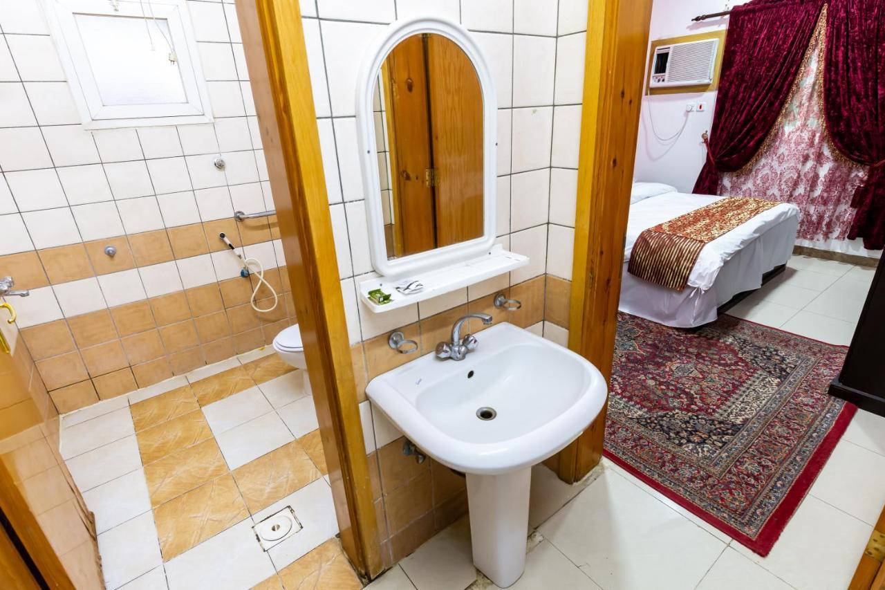 العييري للوحدات السكنية المفروشة الباحة 2 Al Baha Buitenkant foto